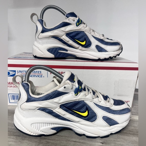 Nike Excelerator Y2K Running Shoes Womens 7 Made 8/05 Vintage Casual Cool Comfy - Picture 1 of 7